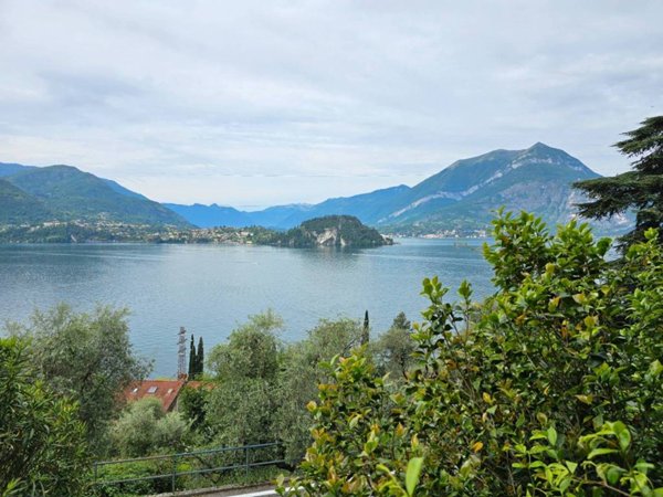 appartamento in vendita a Varenna in zona Fiumelatte