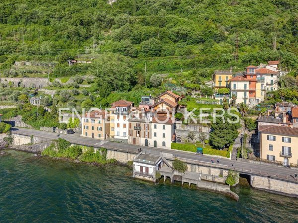 appartamento in vendita a Varenna in zona Fiumelatte