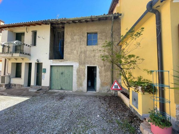appartamento in vendita a Vercurago