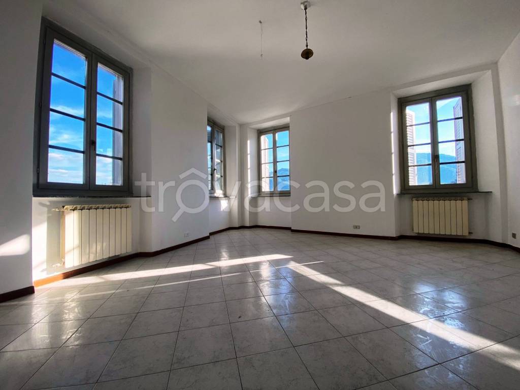 appartamento in vendita a Vercurago