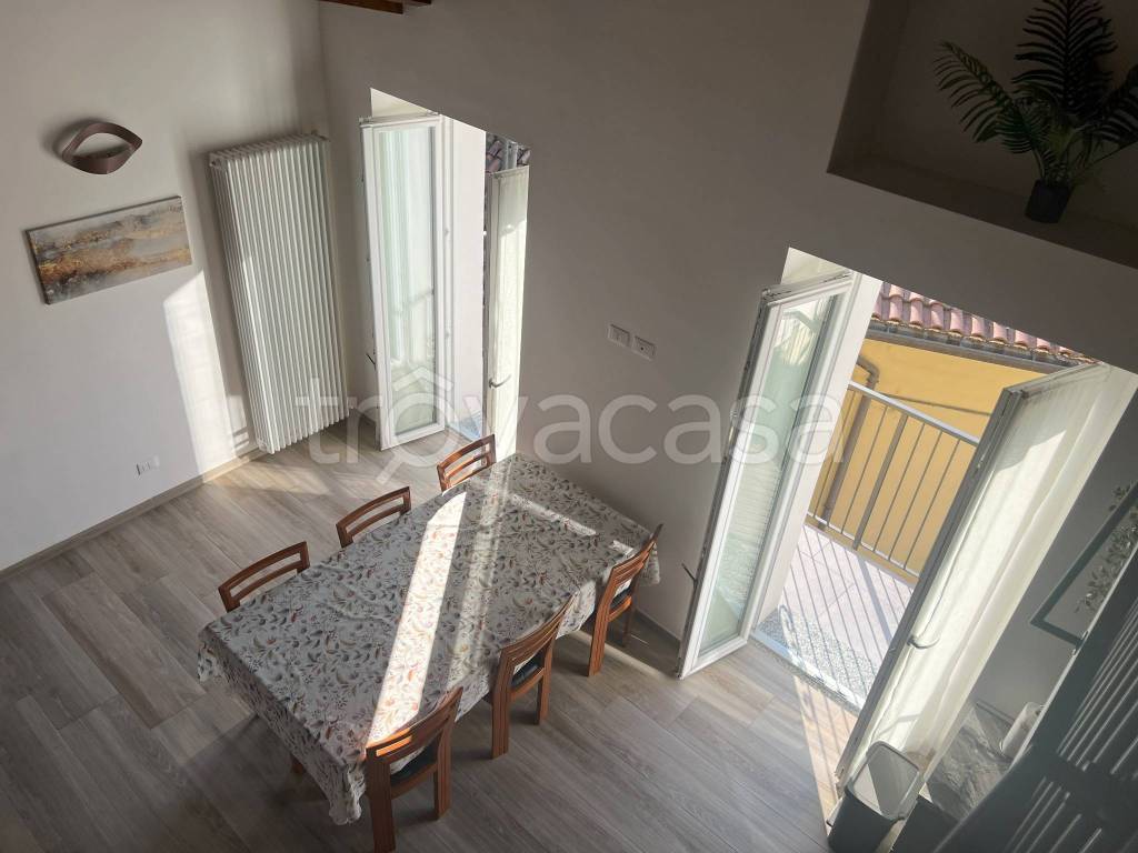 appartamento in vendita a Vercurago