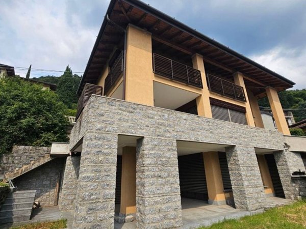 casa indipendente in vendita a Vercurago in zona Somasca