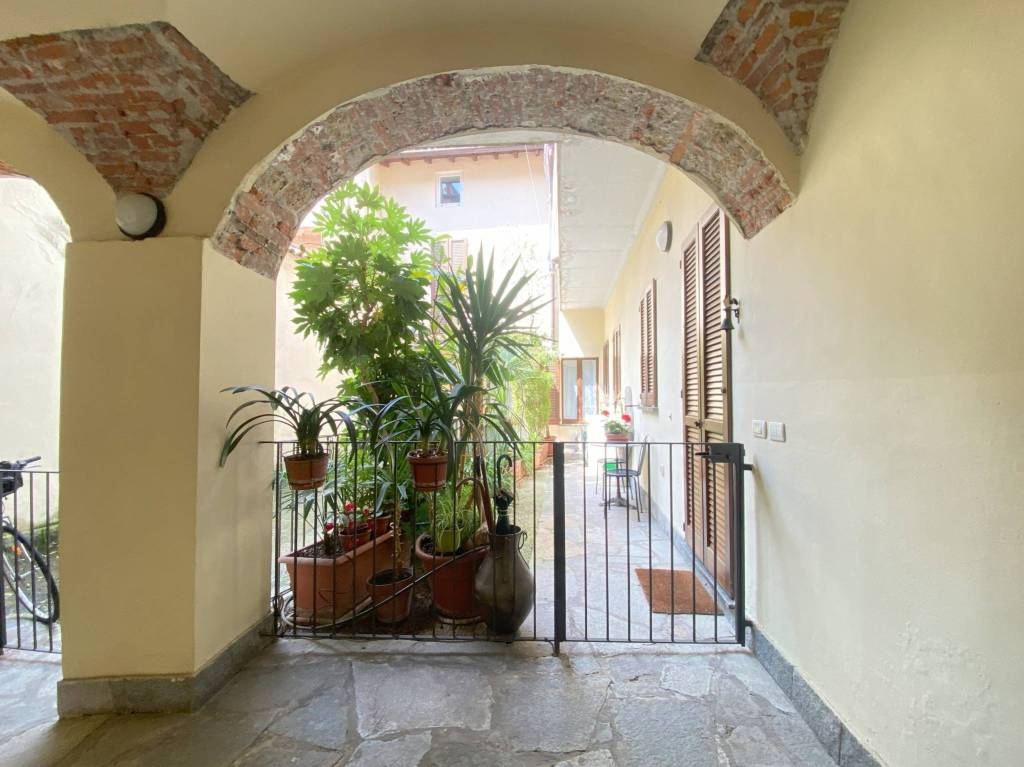 appartamento in vendita a Vercurago