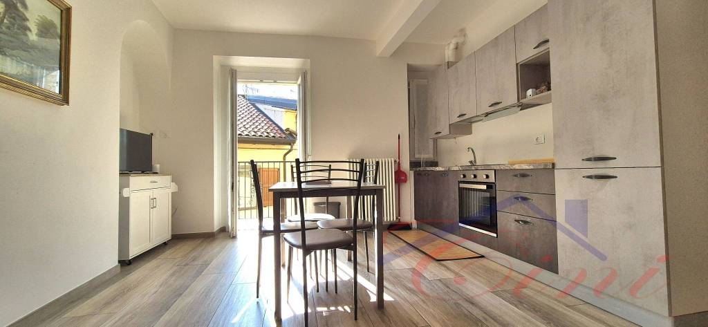 appartamento in vendita a Vercurago in zona Somasca