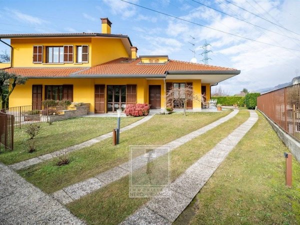 casa indipendente in vendita a Vercurago