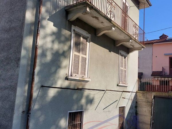 casa indipendente in vendita a Vercurago