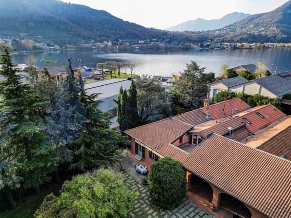 casa indipendente in vendita a Vercurago