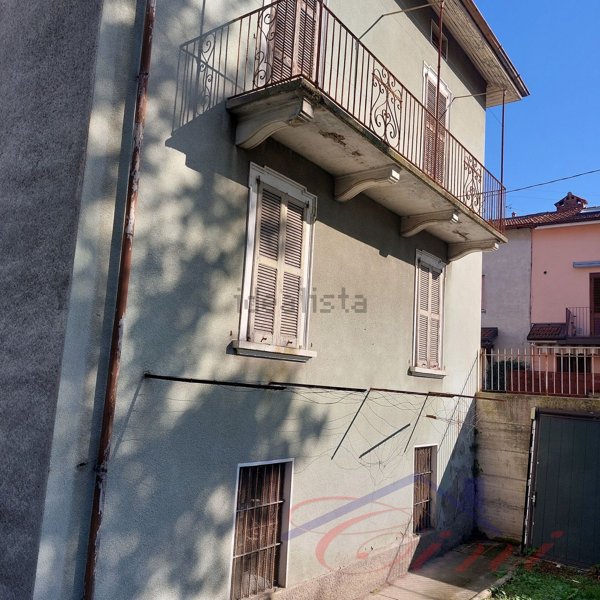 casa indipendente in vendita a Vercurago