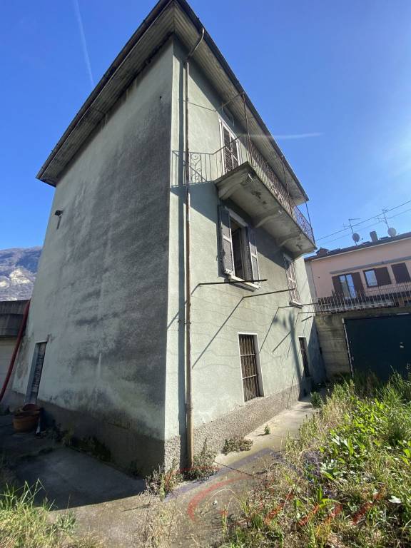 casa indipendente in vendita a Vercurago in zona Somasca