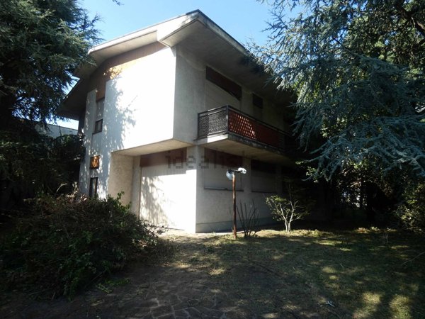 casa indipendente in vendita a Vercurago in zona Somasca