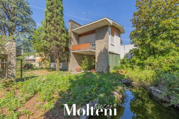 casa indipendente in vendita a Vercurago in zona Somasca