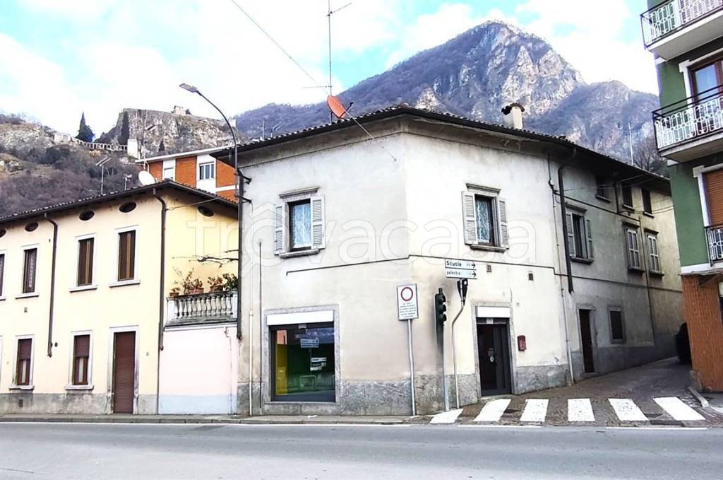 appartamento in vendita a Vercurago in zona Somasca