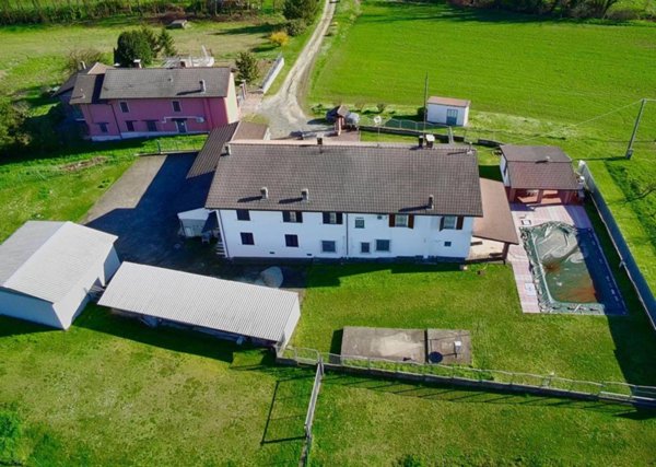 casa indipendente in vendita a Felizzano