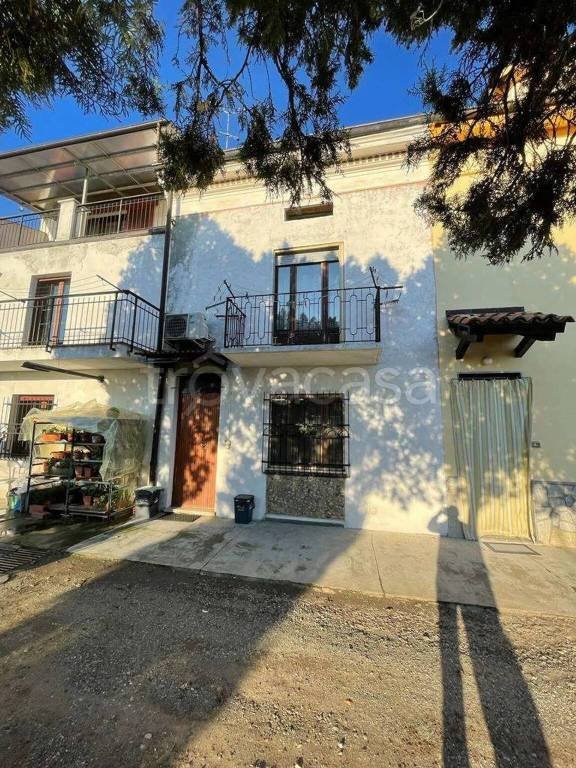 casa indipendente in vendita a Felizzano