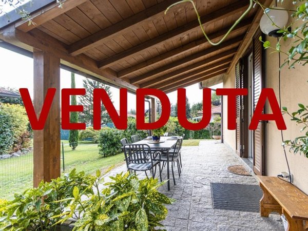 casa indipendente in vendita a Viganò
