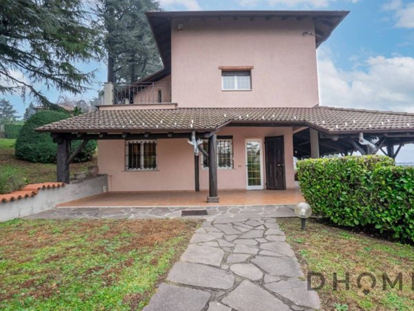 casa indipendente in vendita a Viganò