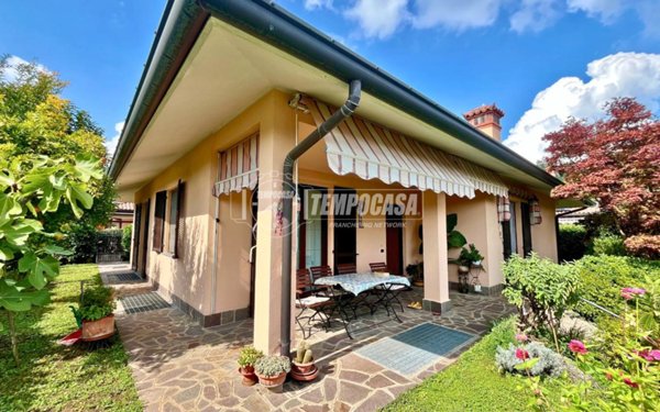 casa indipendente in vendita a Viganò