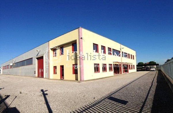 capannone in vendita a Viganò