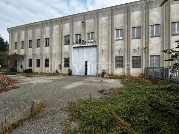 locale commerciale in vendita a Viganò