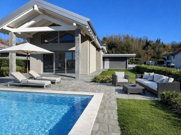 casa indipendente in vendita a Viganò