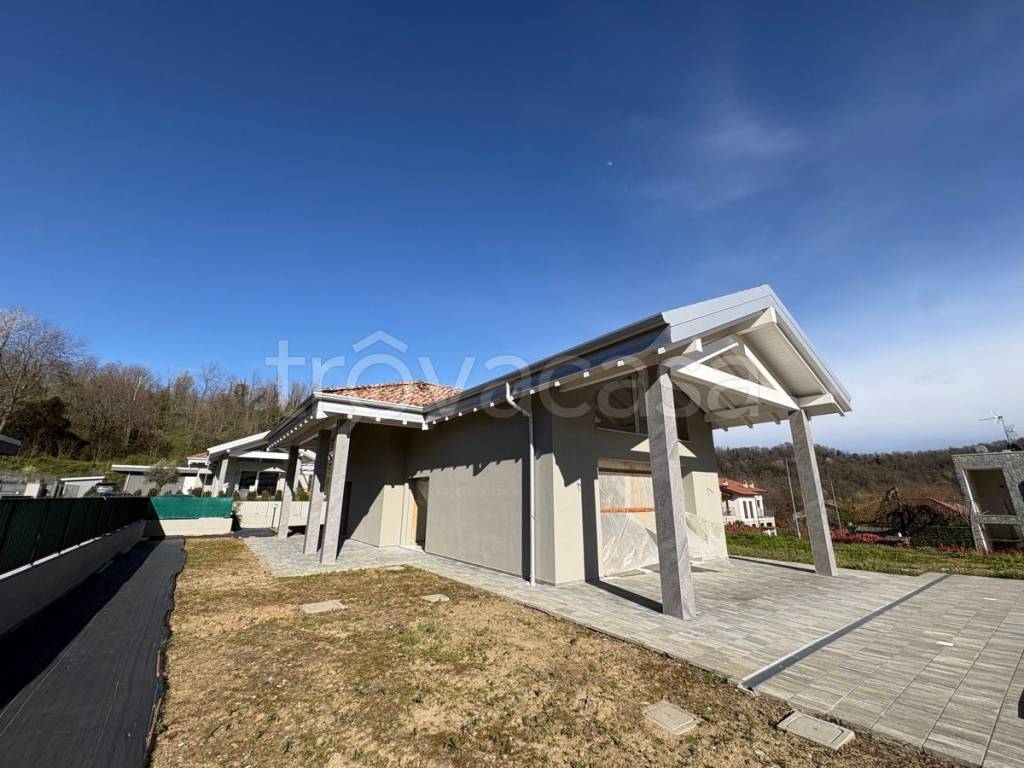 casa indipendente in vendita a Viganò