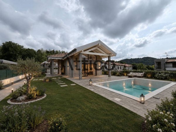 casa indipendente in vendita a Viganò