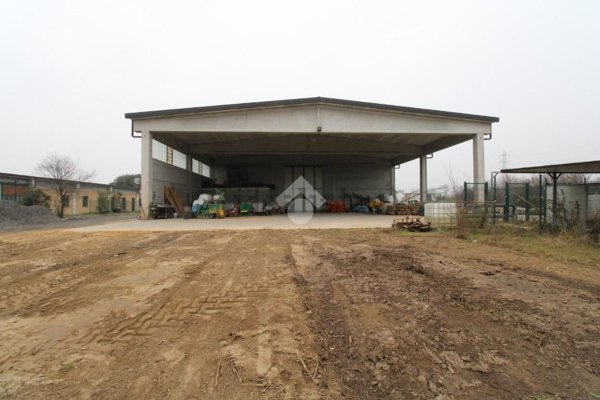 terreno edificabile in vendita a Verderio