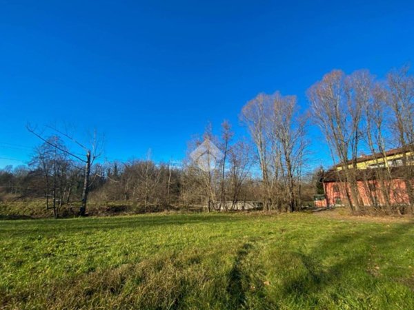 terreno edificabile in vendita a Verderio in zona Verderio Inferiore