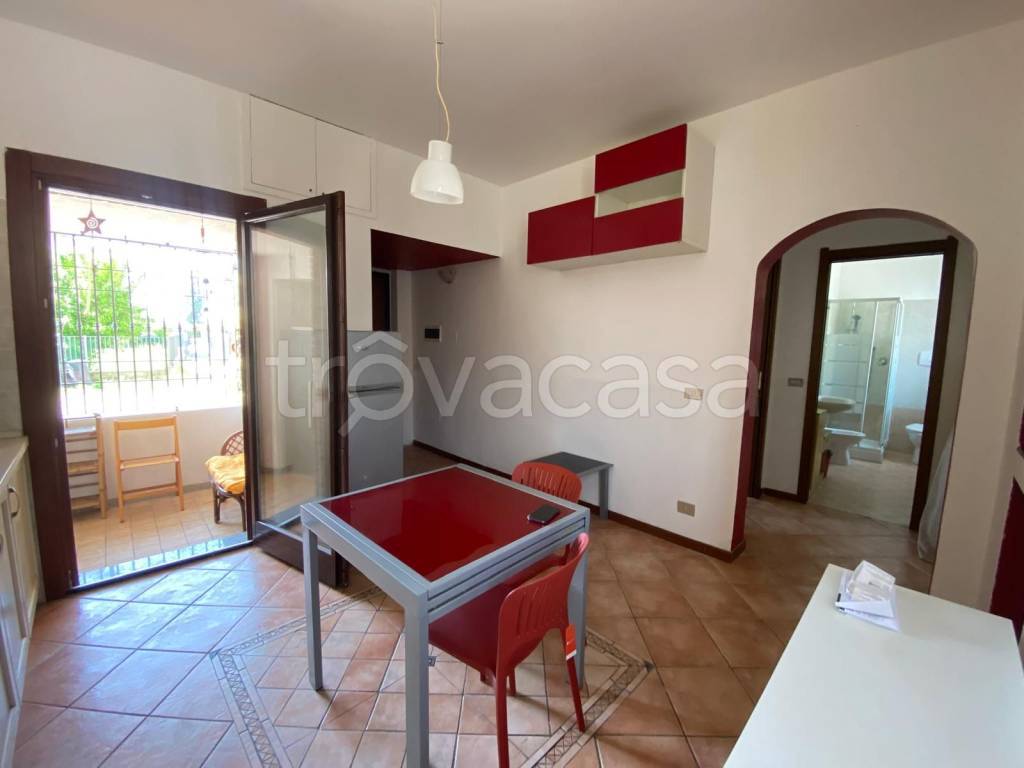 appartamento in vendita a Verderio in zona Verderio Inferiore