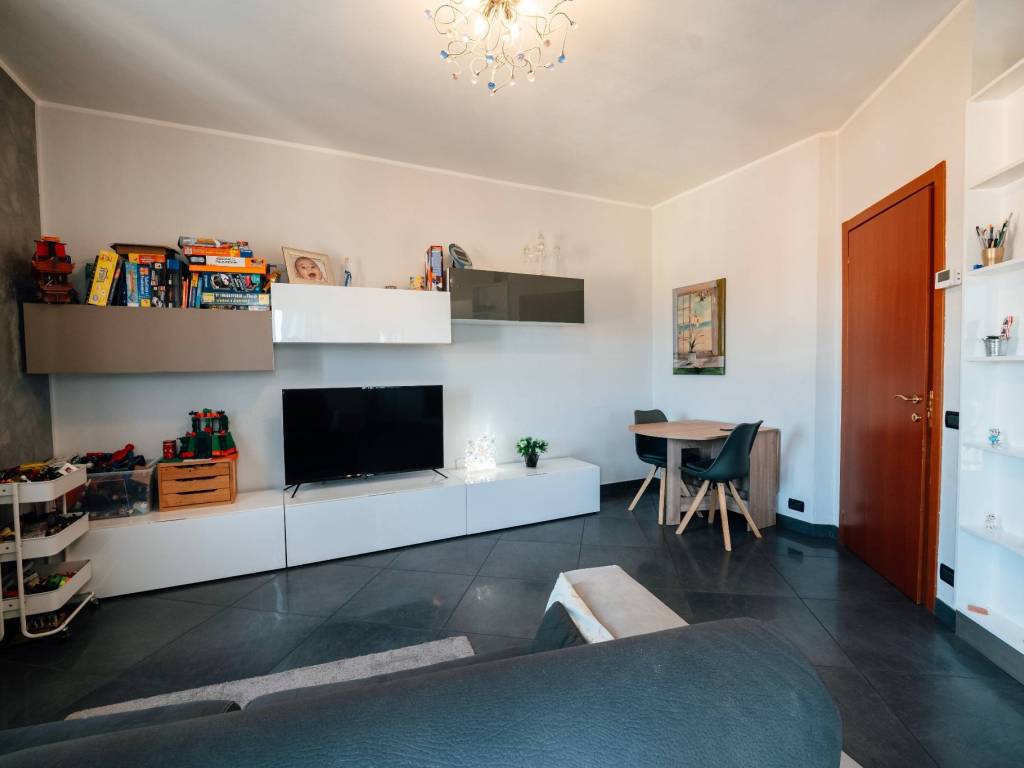 appartamento in vendita a Verderio in zona Verderio Superiore