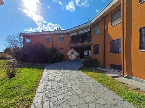 appartamento in vendita a Verderio in zona Verderio Superiore
