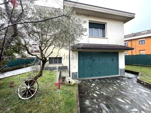 casa indipendente in vendita a Verderio
