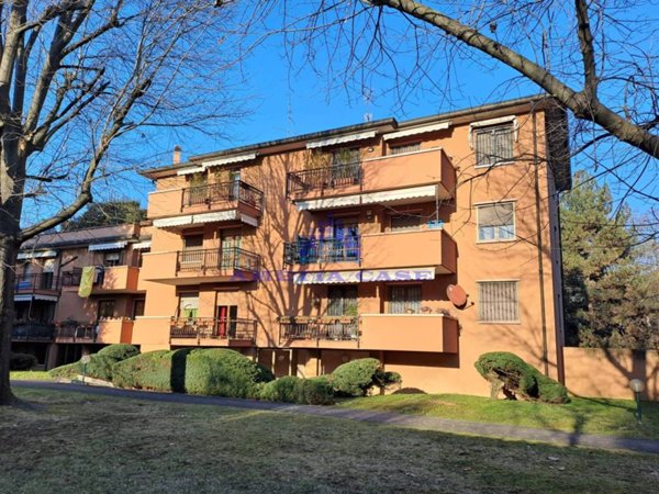 appartamento in vendita a Verderio in zona Verderio Superiore