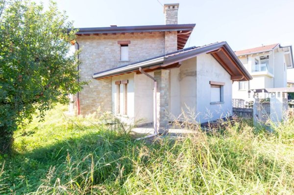 casa indipendente in vendita a Verderio