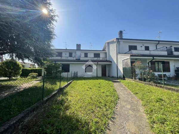 casa indipendente in vendita a Verderio