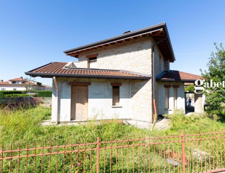 casa indipendente in vendita a Verderio in zona Verderio Superiore