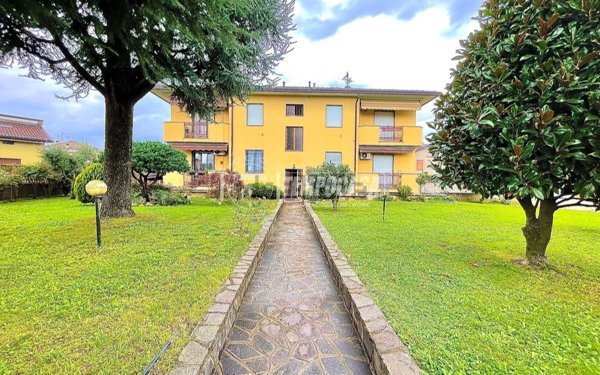 appartamento in vendita a Verderio in zona Verderio Superiore