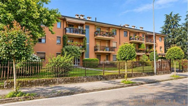 appartamento in vendita a Verderio in zona Verderio Superiore