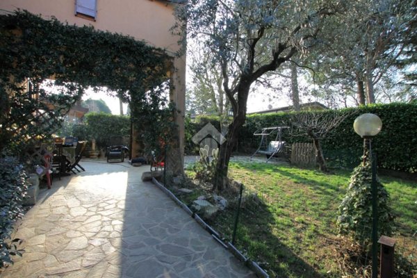 casa indipendente in vendita a La Valletta Brianza