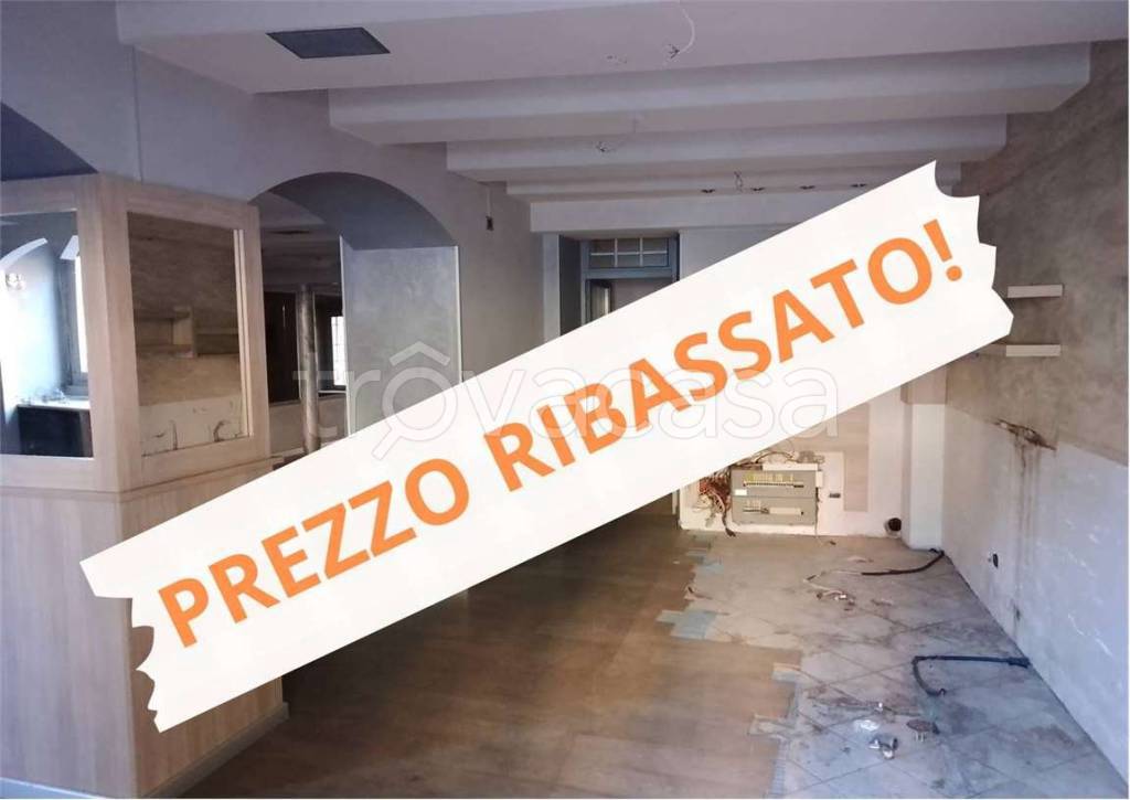 quadrivano in vendita a La Valletta Brianza