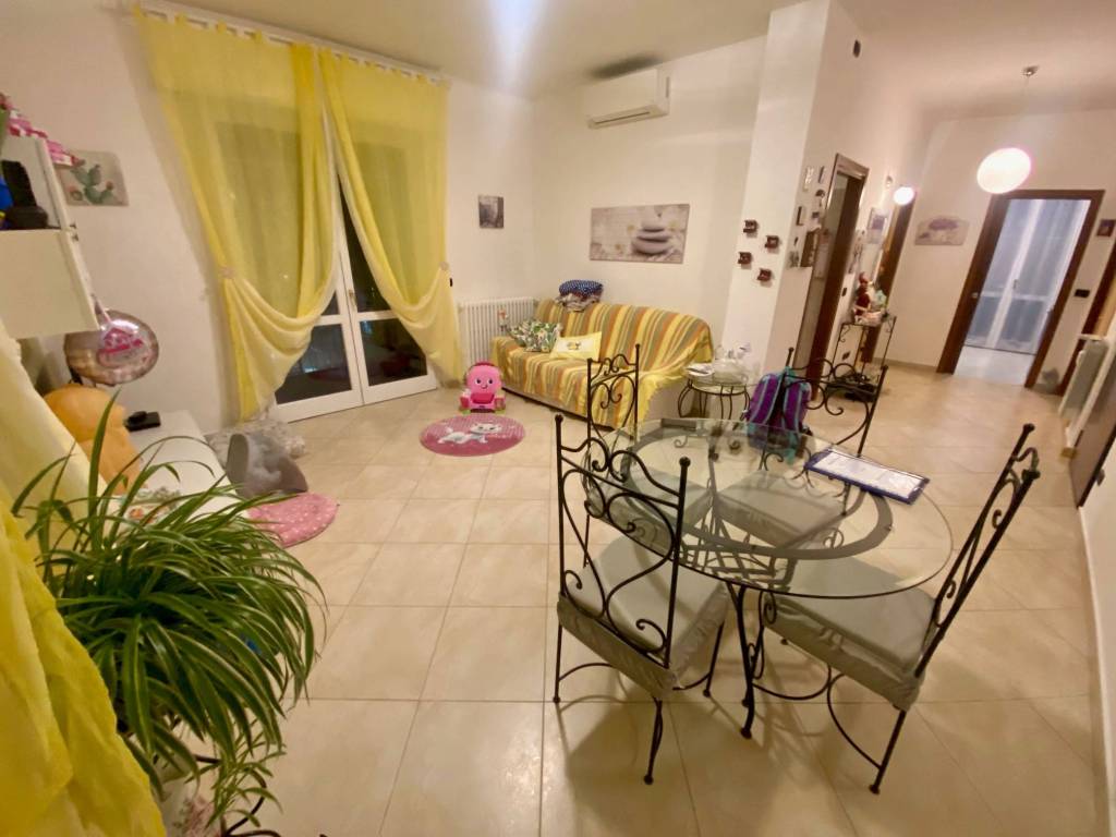 appartamento in vendita a La Valletta Brianza in zona Rovagnate