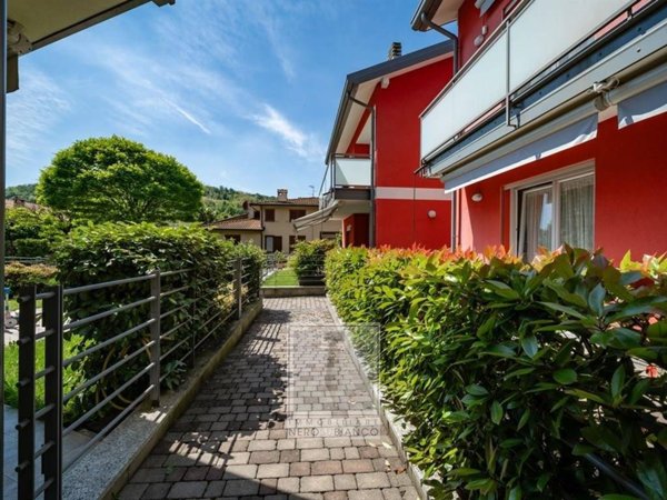 appartamento in vendita a La Valletta Brianza in zona Perego