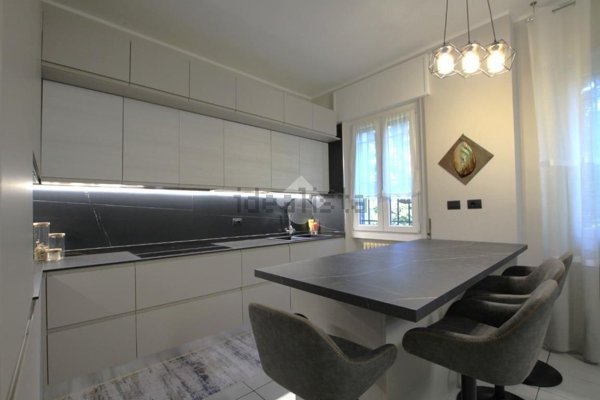 appartamento in vendita a La Valletta Brianza in zona Rovagnate