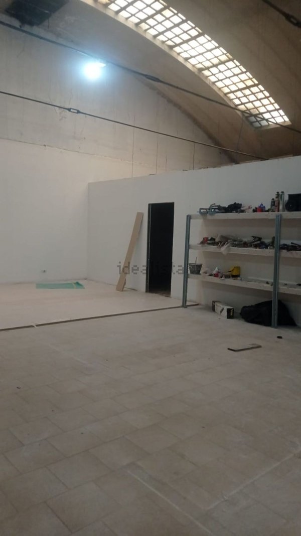 ufficio in vendita a La Valletta Brianza