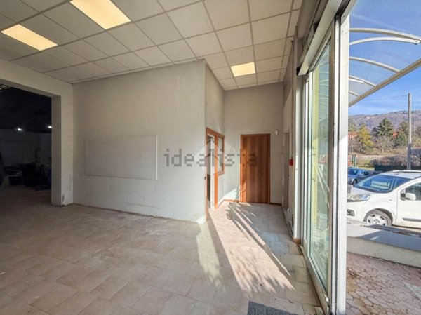 capannone in vendita a La Valletta Brianza