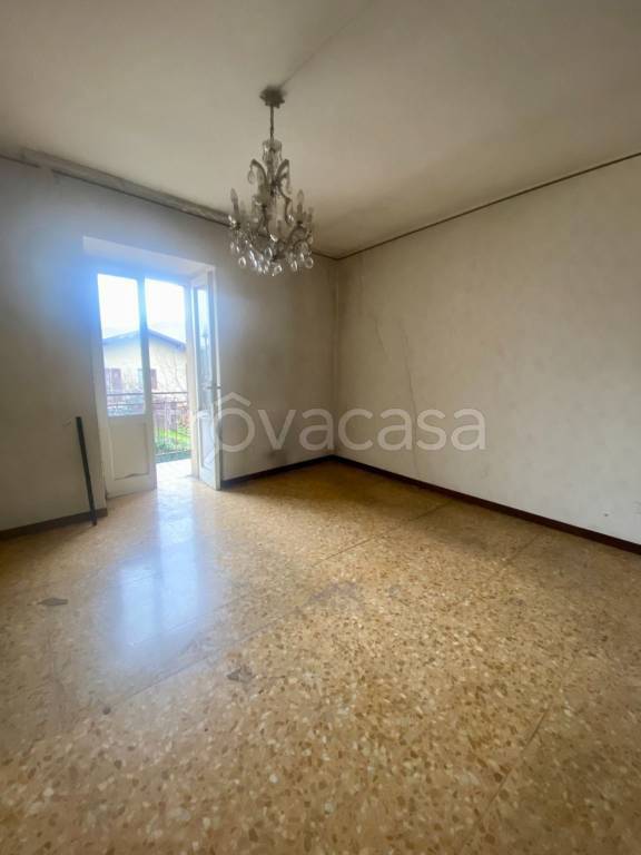 casa indipendente in vendita a La Valletta Brianza