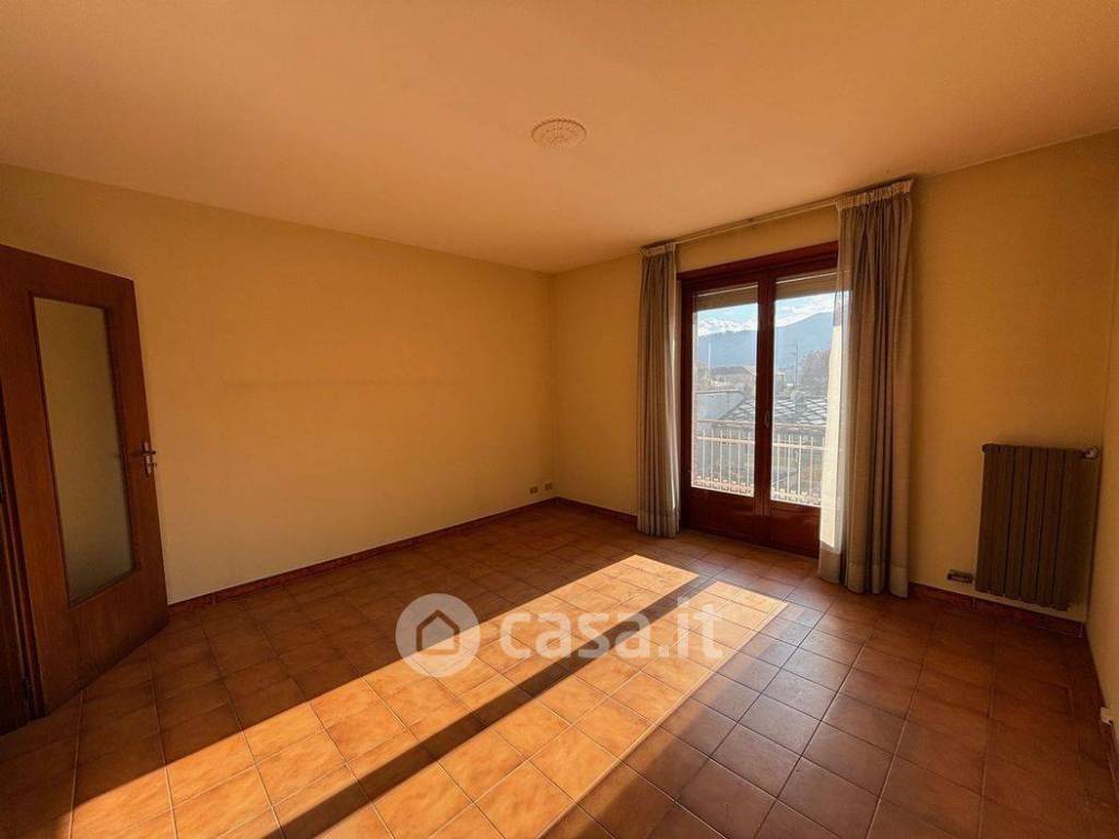 appartamento in vendita a La Valletta Brianza in zona Rovagnate