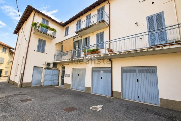 appartamento in vendita a La Valletta Brianza in zona Rovagnate