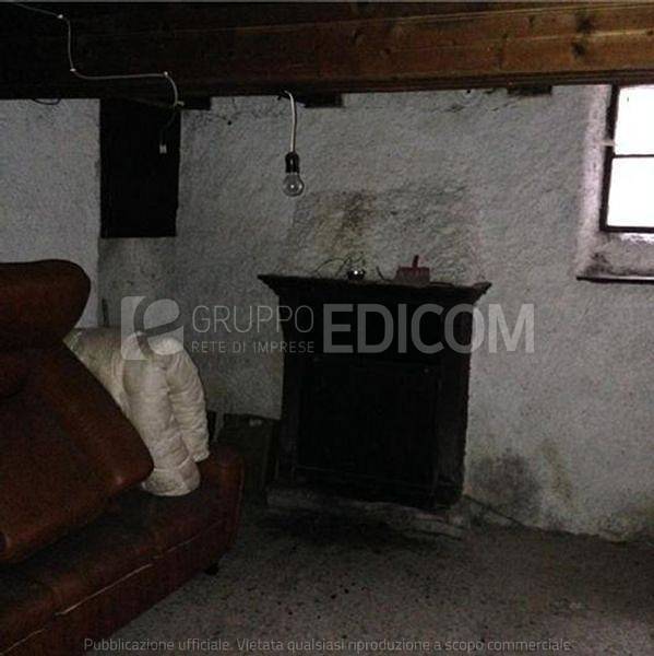 appartamento in vendita a Valvarrone in zona Tremenico