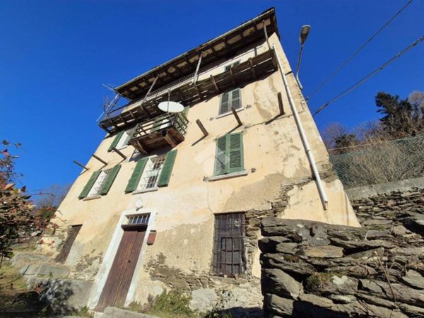 casa indipendente in vendita a Valvarrone